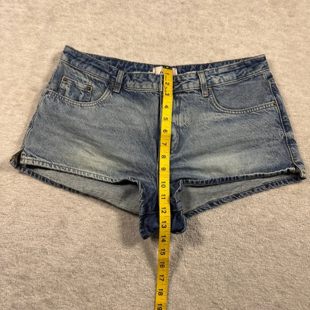 BDG Denim Shorts‎ Womens 31 Blue Light Wash Mid Rise OB2160631 Urban Outfitters